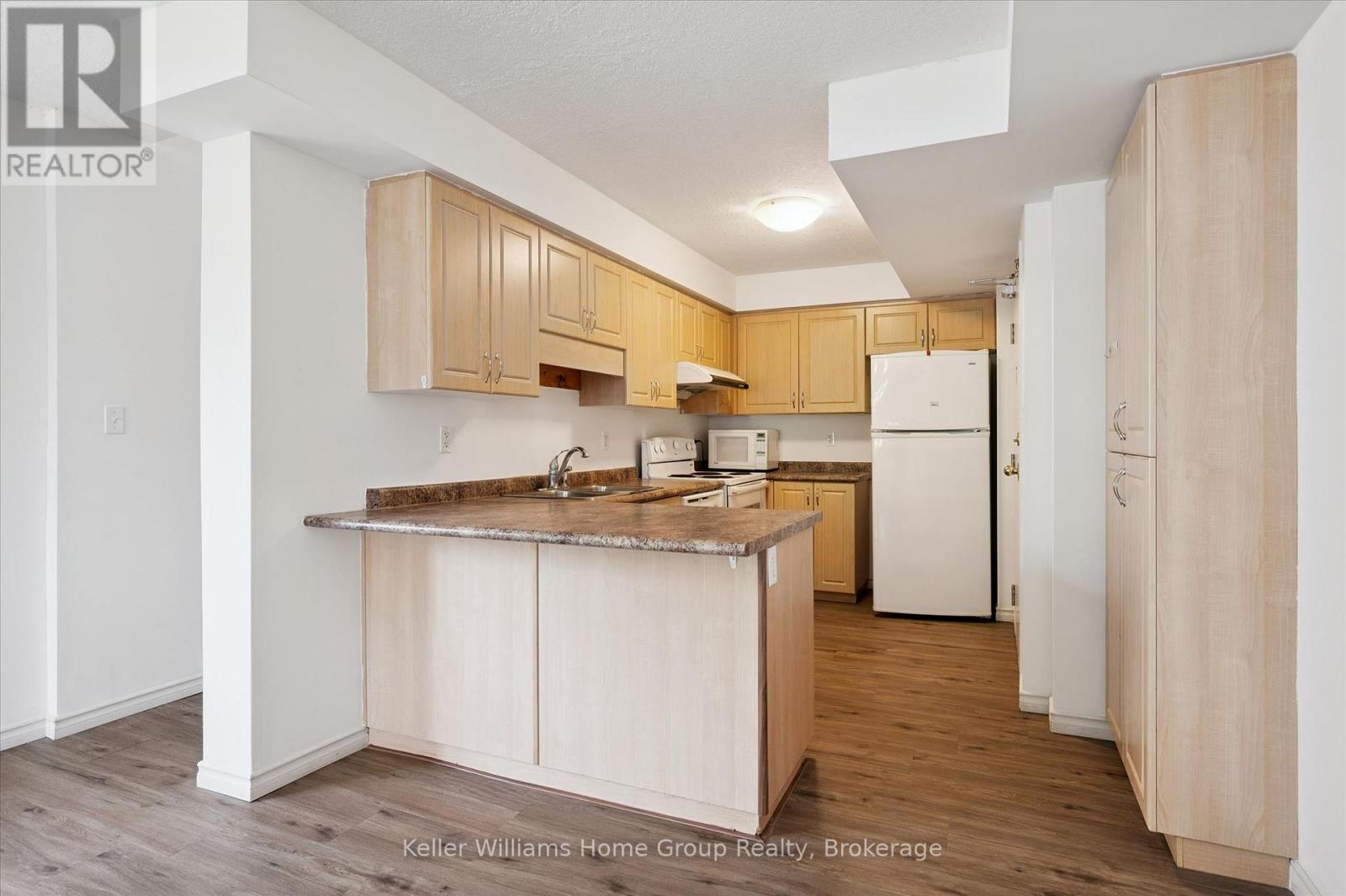 3 - 35 Mountford Drive, Guelph, Ontario  N1E 0G6 - Photo 12 - X13239914