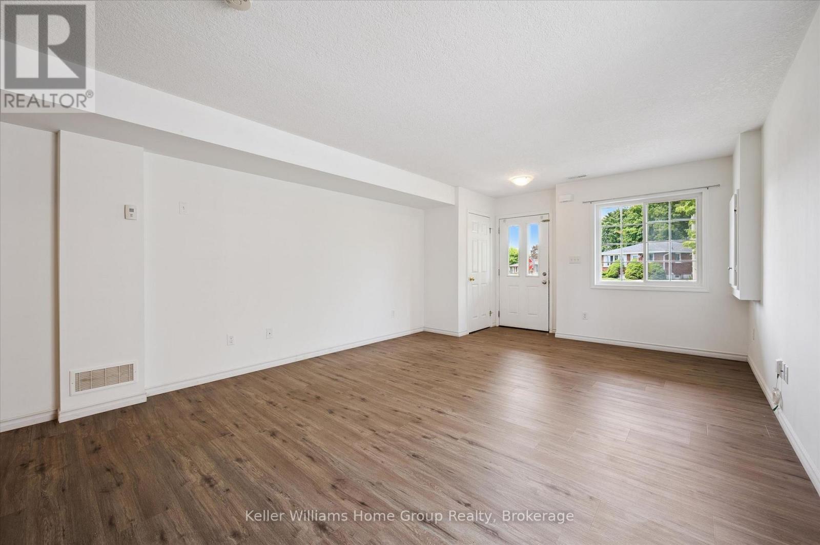 3 - 35 Mountford Drive, Guelph, Ontario  N1E 0G6 - Photo 9 - X13239914