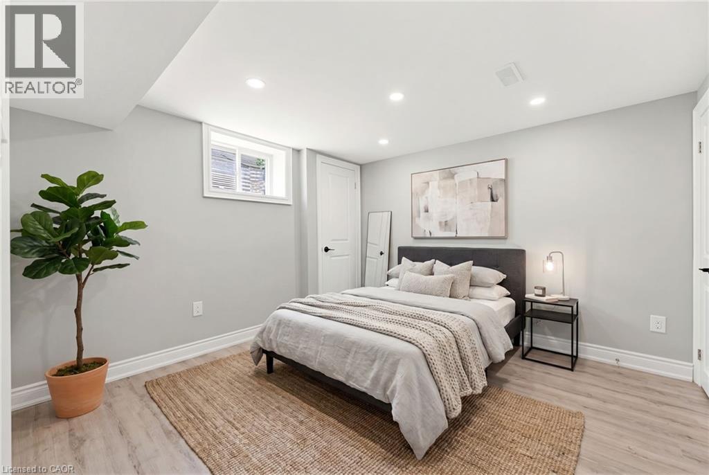 17 Broadmore Avenue, St. Catharines, Ontario  L2M 6A4 - Photo 25 - 40836509