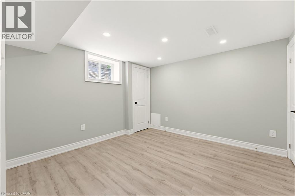 17 Broadmore Avenue, St. Catharines, Ontario  L2M 6A4 - Photo 26 - 40836509