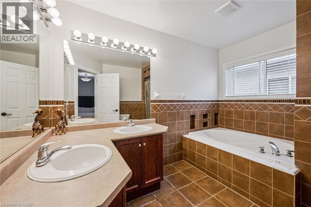 44 Mcnichol Drive, Cambridge, Ontario  N1P 1C9 - Photo 19 - 40836638