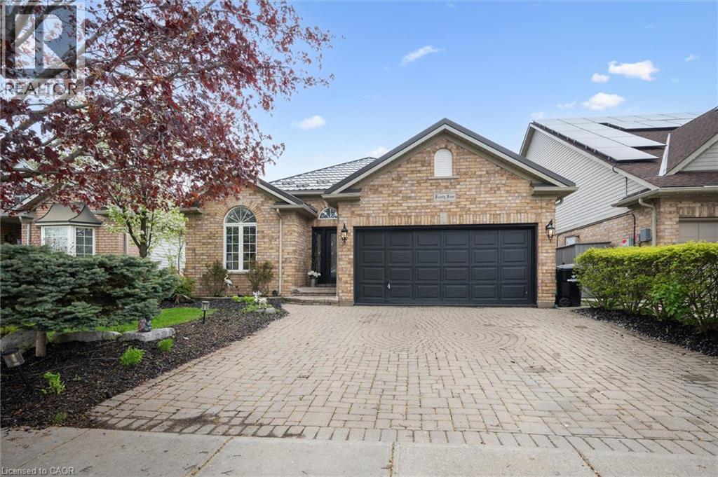 44 Mcnichol Drive, Cambridge, Ontario  N1P 1C9 - Photo 2 - 40836638