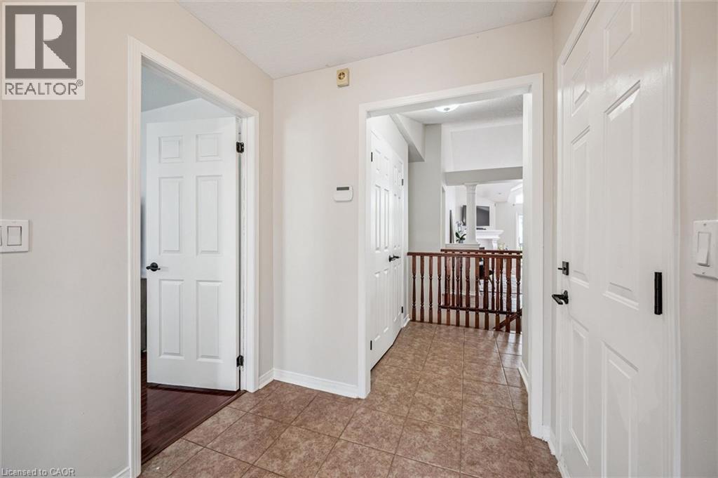 44 Mcnichol Drive, Cambridge, Ontario  N1P 1C9 - Photo 9 - 40836638