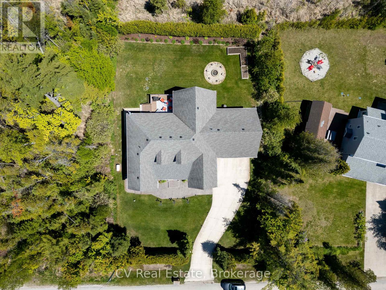 180 St. Edmunds Crescent, South Bruce Peninsula, Ontario  N0H 2G0 - Photo 3 - X13240714