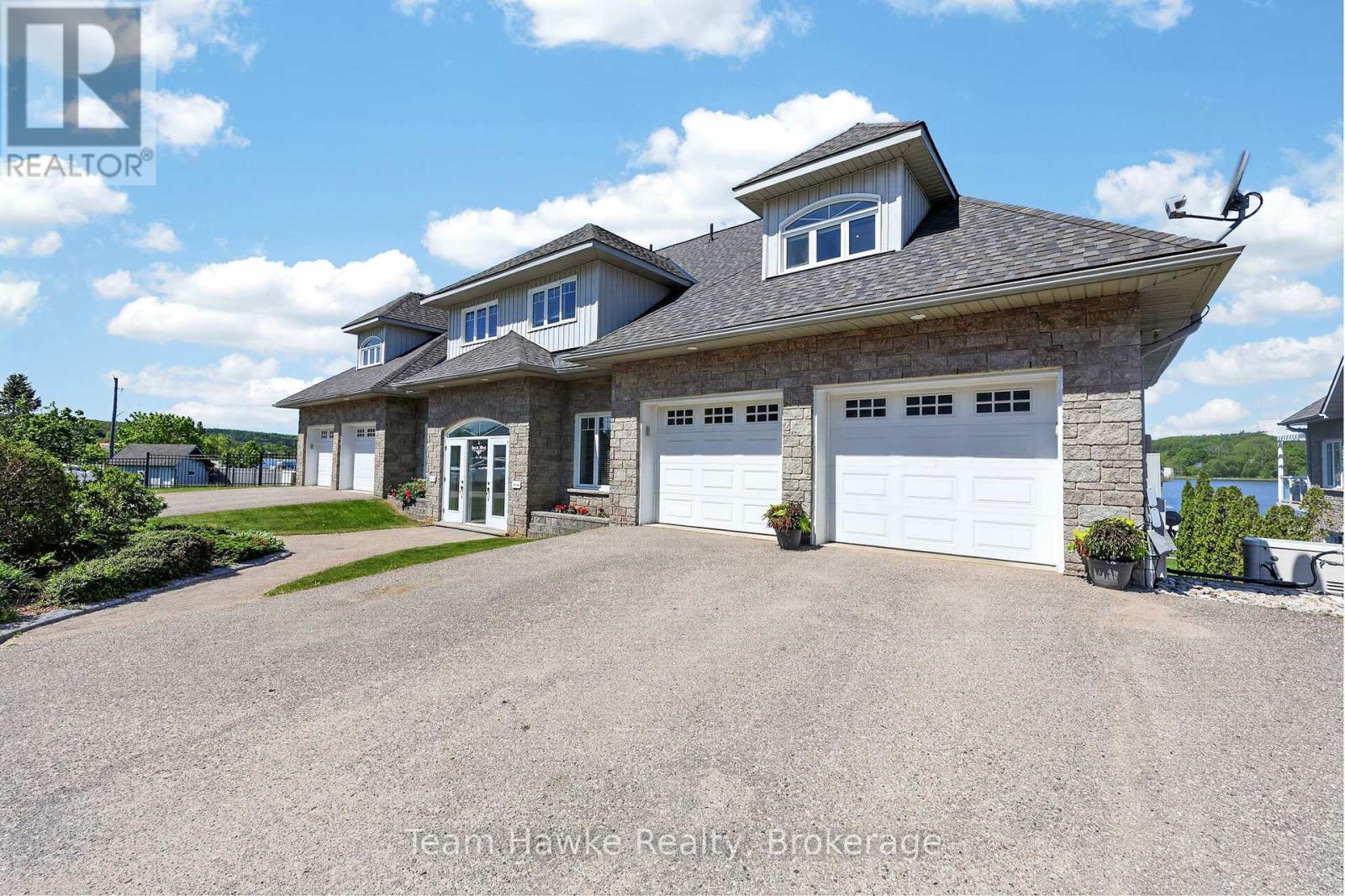 8 - 2 Beck Boulevard, Penetanguishene, Ontario  L9M 2J4 - Photo 3 - S13241312