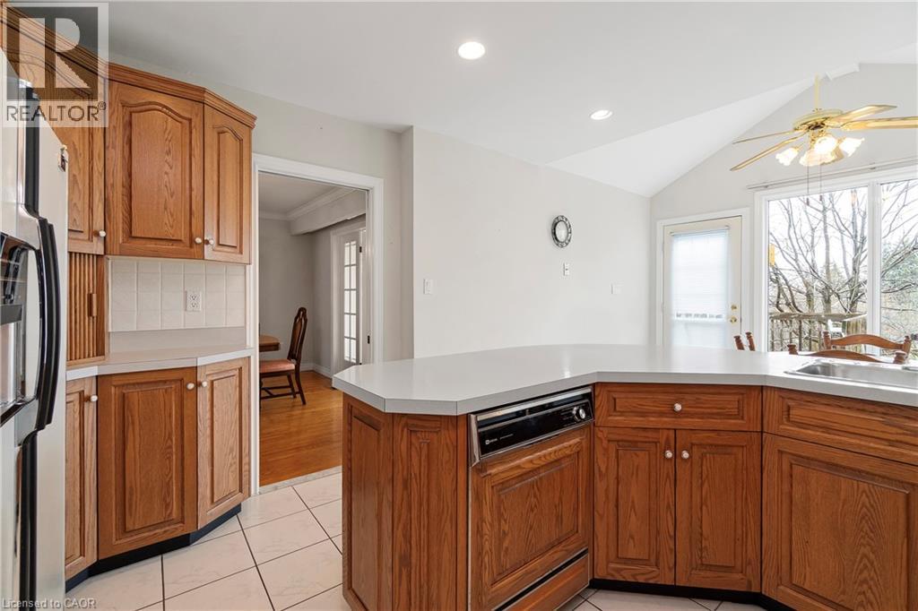 36 Buckingham Drive, Hamilton, Ontario  L9C 2G5 - Photo 10 - 40836783