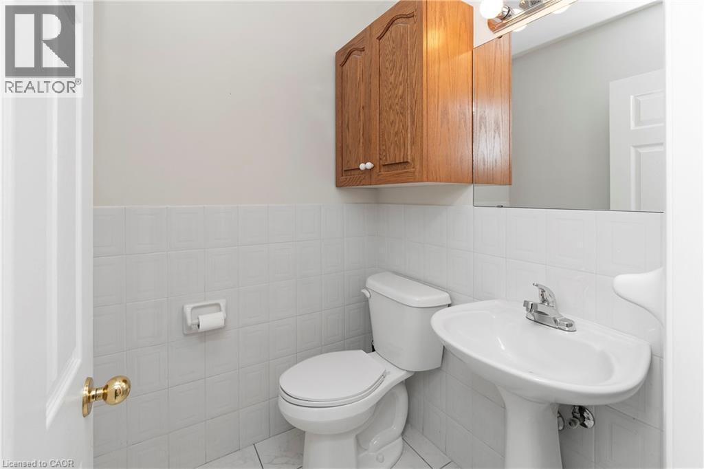 36 Buckingham Drive, Hamilton, Ontario  L9C 2G5 - Photo 7 - 40836783