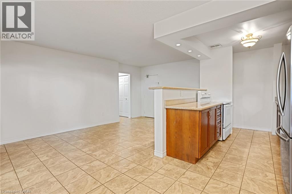 793 Colborne Street Unit# 114, Brantford, Ontario  N3S 7J3 - Photo 8 - 40836493