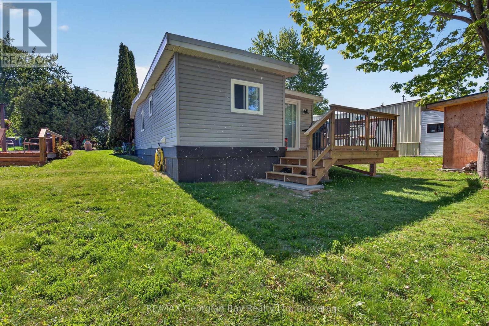 24 Lakeshore Road, Midland, Ontario  L4R 0B8 - Photo 18 - S13242028