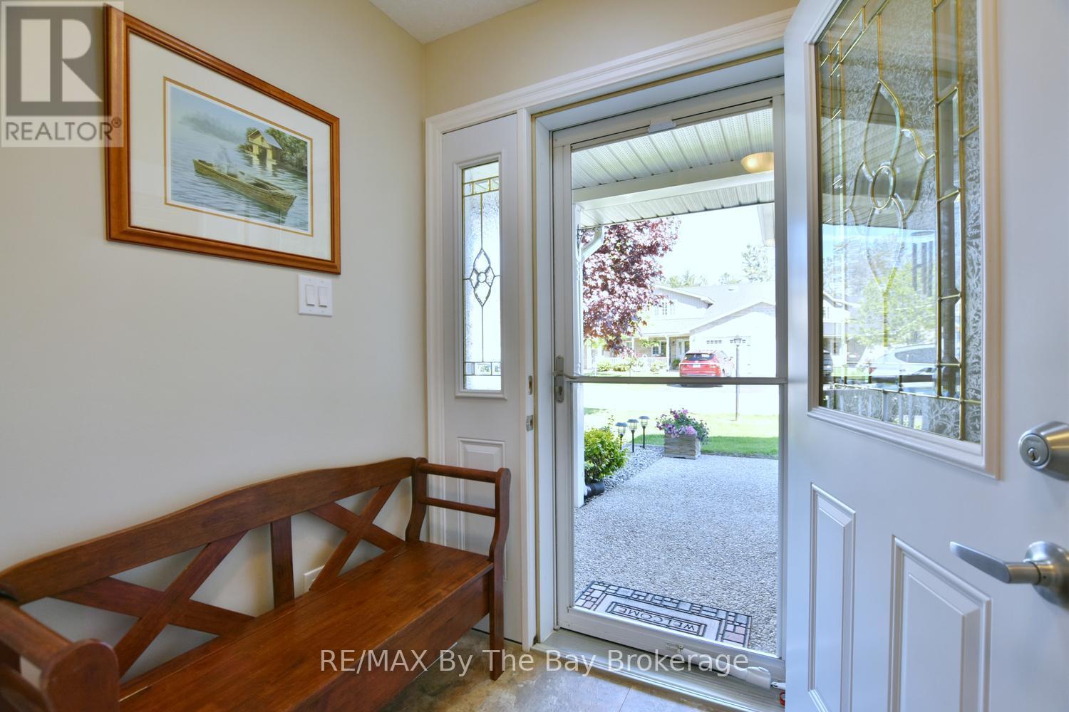 3 Garden Grove Crescent, Wasaga Beach, Ontario  L9Z 0E6 - Photo 8 - S13242300