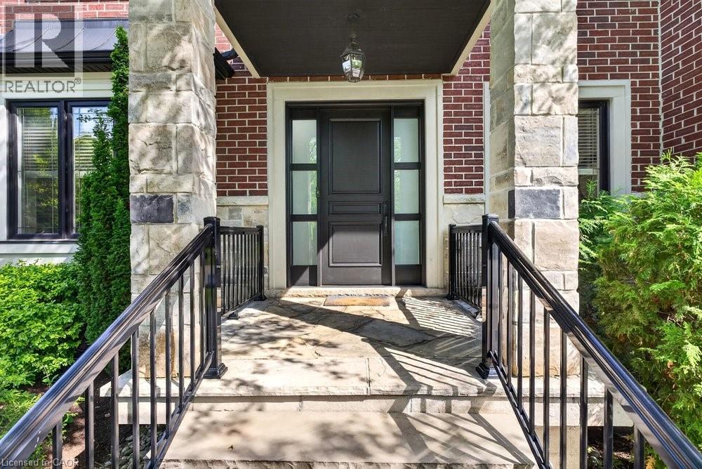 2470 Applewood Drive, Oakville, Ontario  L6L 1V9 - Photo 2 - 40836553