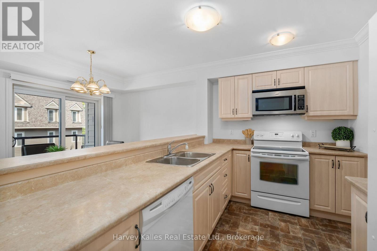 205 - 26 Dairy Lane, Huntsville, Ontario  P1H 0A4 - Photo 6 - X13242484