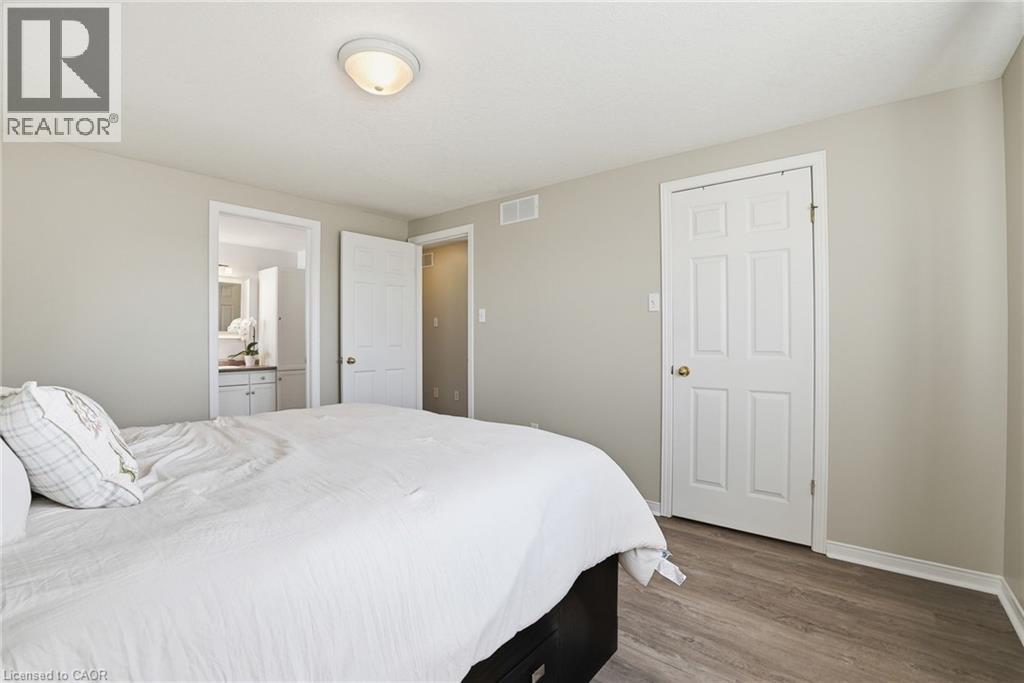 26 Kelly Court, Guelph, Ontario  N1K 1W3 - Photo 24 - 40835358