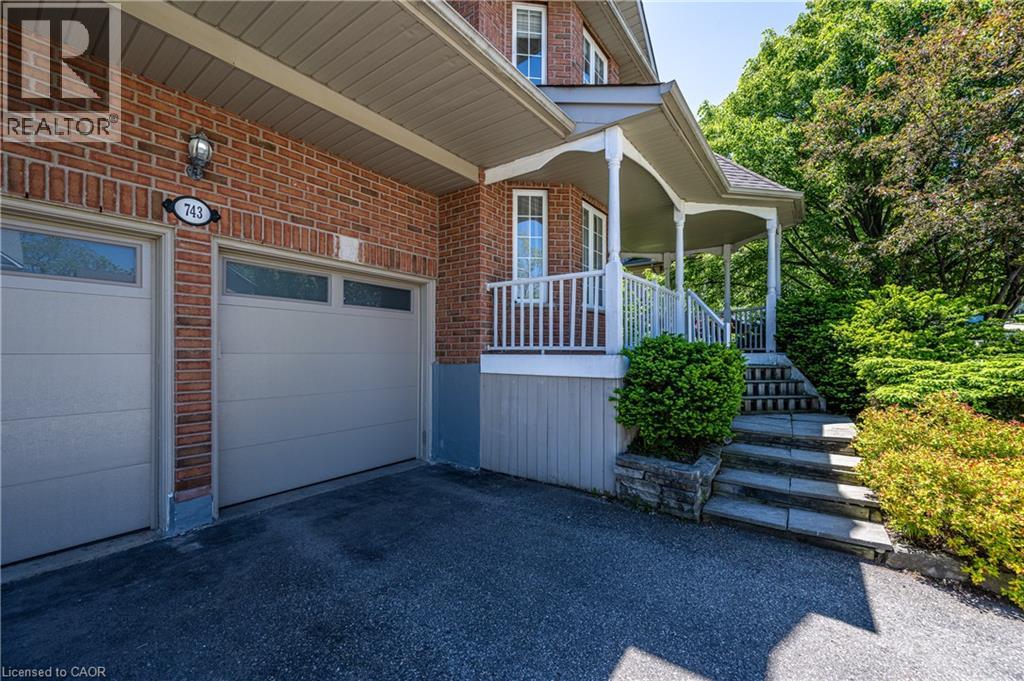 743 Butternut Avenue, Waterloo, Ontario  N2V 2M3 - Photo 3 - 40830420