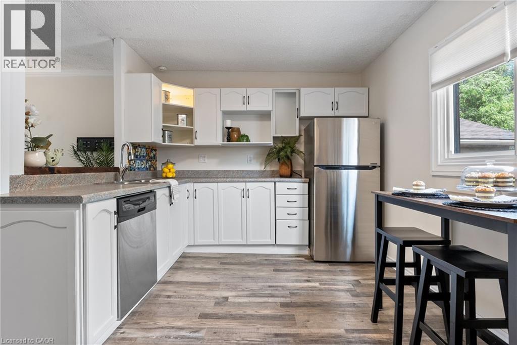 544 Mary Street, Hamilton, Ontario  L8L 4X7 - Photo 10 - 40835936