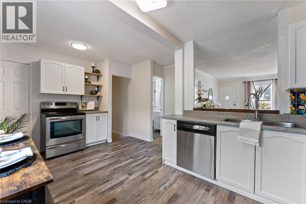 544 Mary Street, Hamilton, Ontario  L8L 4X7 - Photo 8 - 40835936