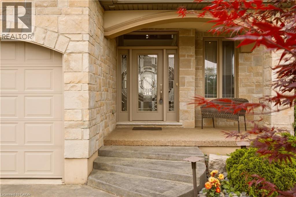 15 Mcwilliams Court, Cambridge, Ontario  N1P 0A9 - Photo 3 - 40836882