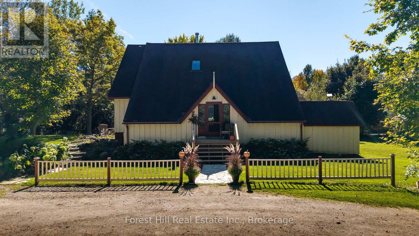 496629 Grey Road 2, Blue Mountains, Ontario  N0H 1J0 - Photo 2 - X13243270