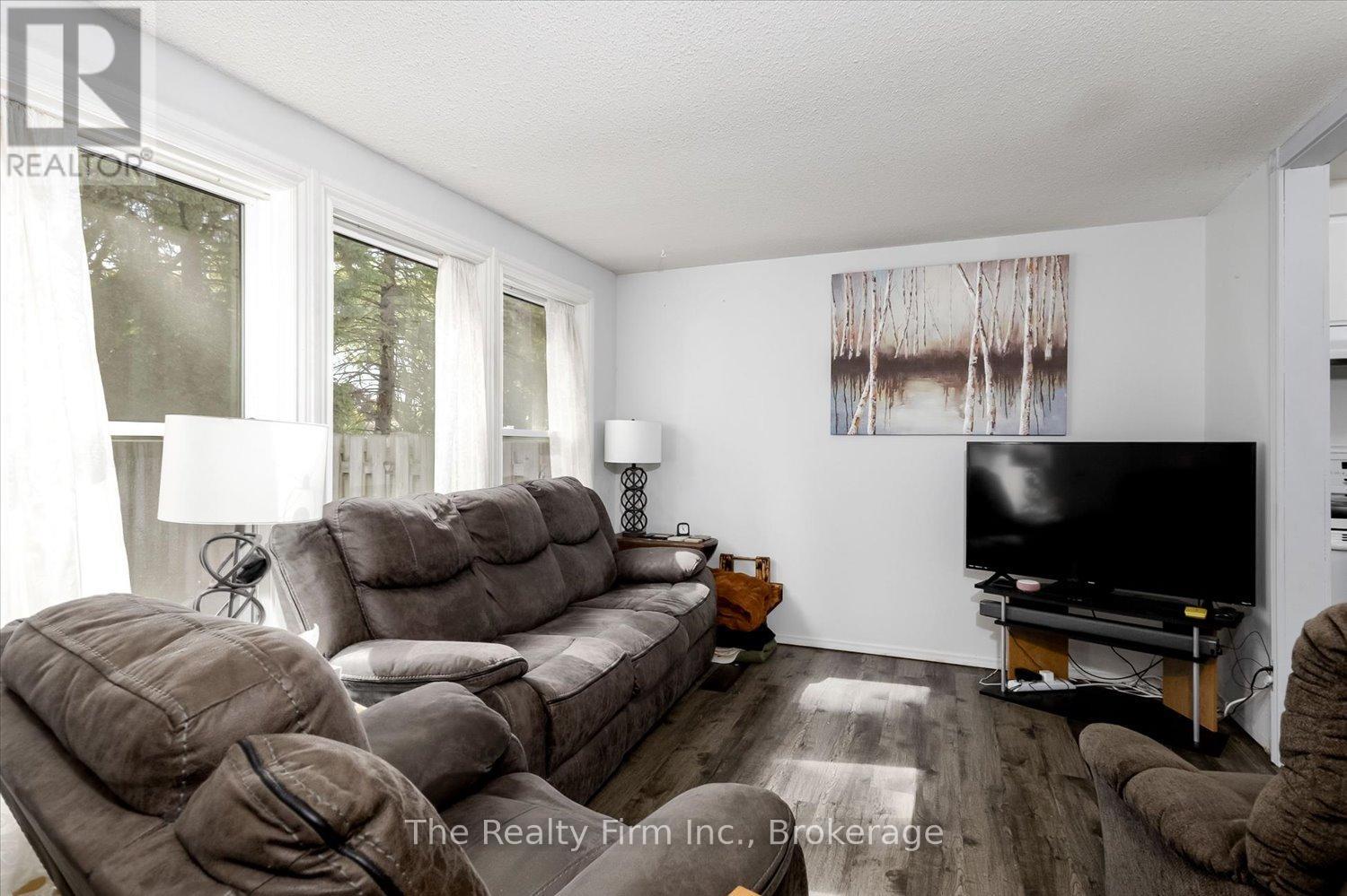 33 - 88 Avonwood Drive, Stratford, Ontario  N4Z 1B3 - Photo 12 - X13243762