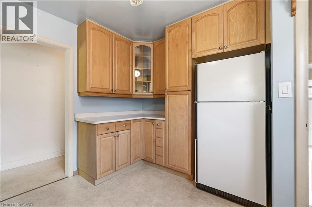 337 St Paul Street, Burlington, Ontario  L7R 3K2 - Photo 13 - 40836894