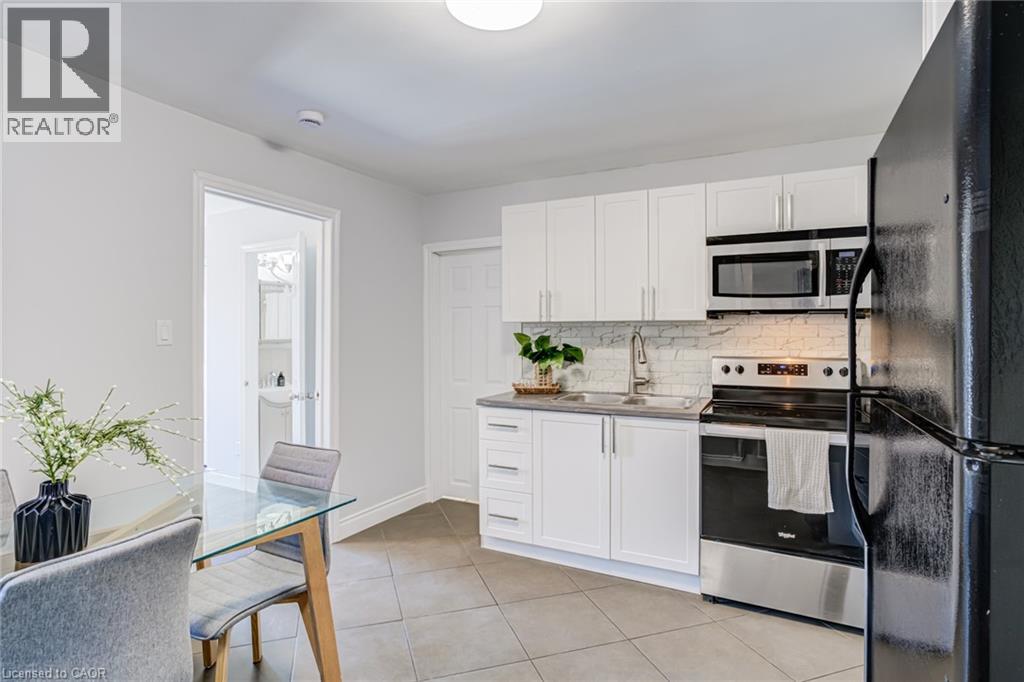 127 Barnesdale Avenue N, Hamilton, Ontario  L8L 6S8 - Photo 15 - 40833642