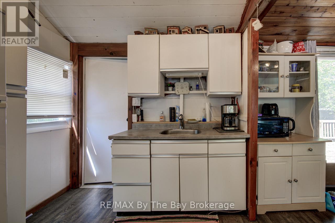 33 17th Street N, Wasaga Beach, Ontario  L9Z 2J1 - Photo 12 - S13245616