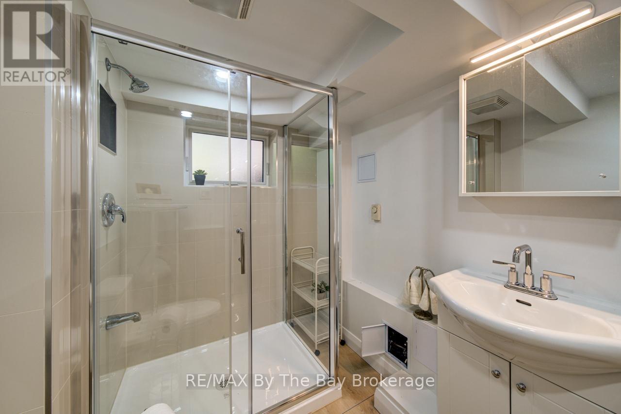 33 17th Street N, Wasaga Beach, Ontario  L9Z 2J1 - Photo 18 - S13245616