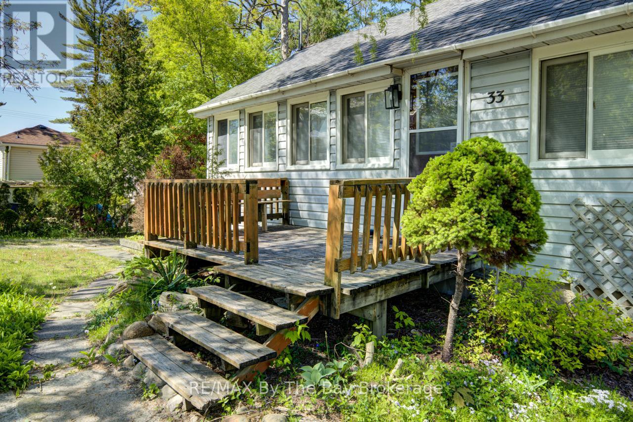 33 17th Street N, Wasaga Beach, Ontario  L9Z 2J1 - Photo 3 - S13245616