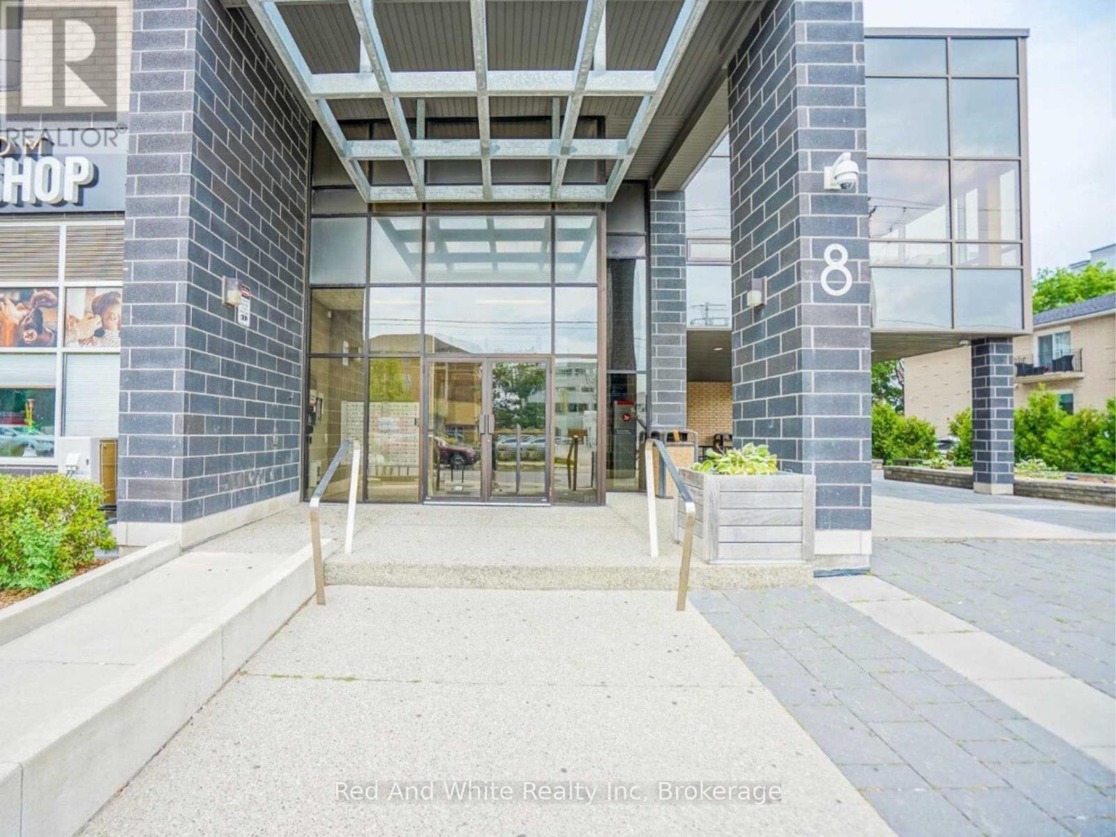 1105 - 8 Hickory Street W, Waterloo, Ontario  N2L 3H6 - Photo 2 - X13245830