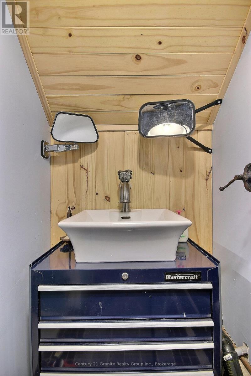 1082 Green Lake Road, Algonquin Highlands, Ontario  K0M 1S0 - Photo 46 - X13245898