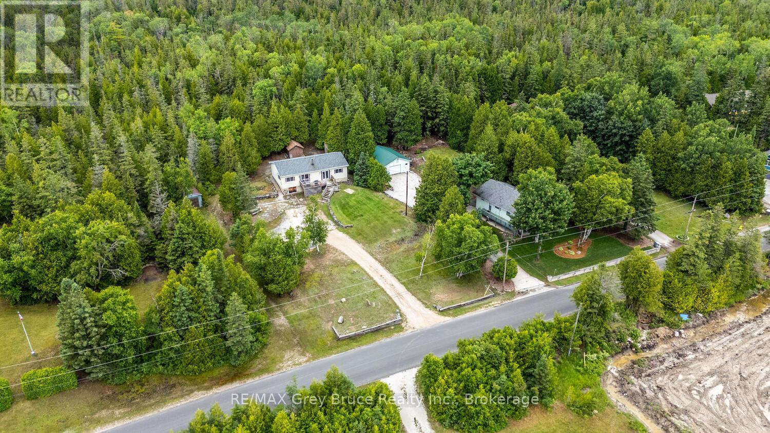 68 Tamarac Road, Northern Bruce Peninsula, Ontario  N0H 2M0 - Photo 2 - X13246252