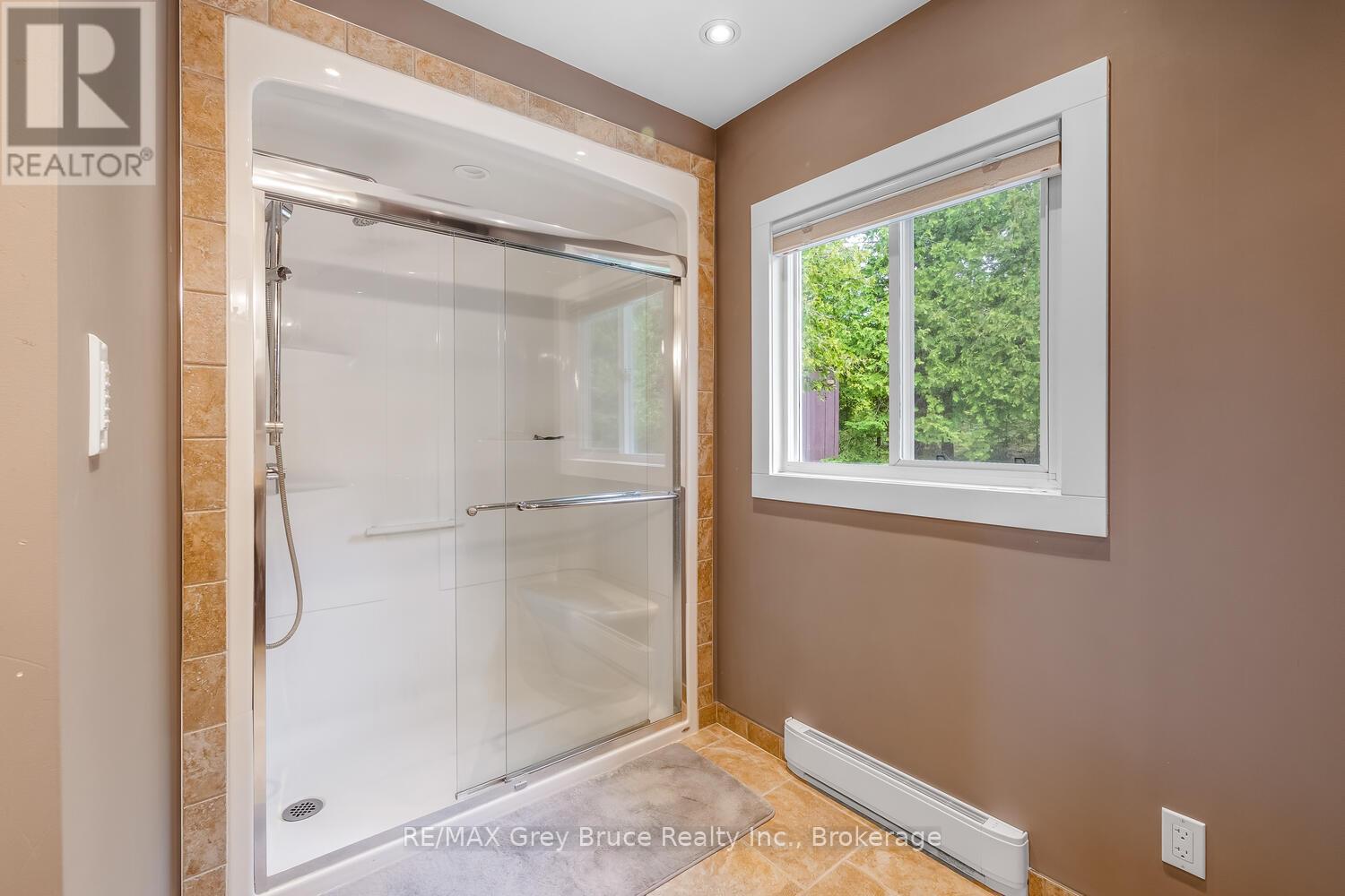 68 Tamarac Road, Northern Bruce Peninsula, Ontario  N0H 2M0 - Photo 22 - X13246252