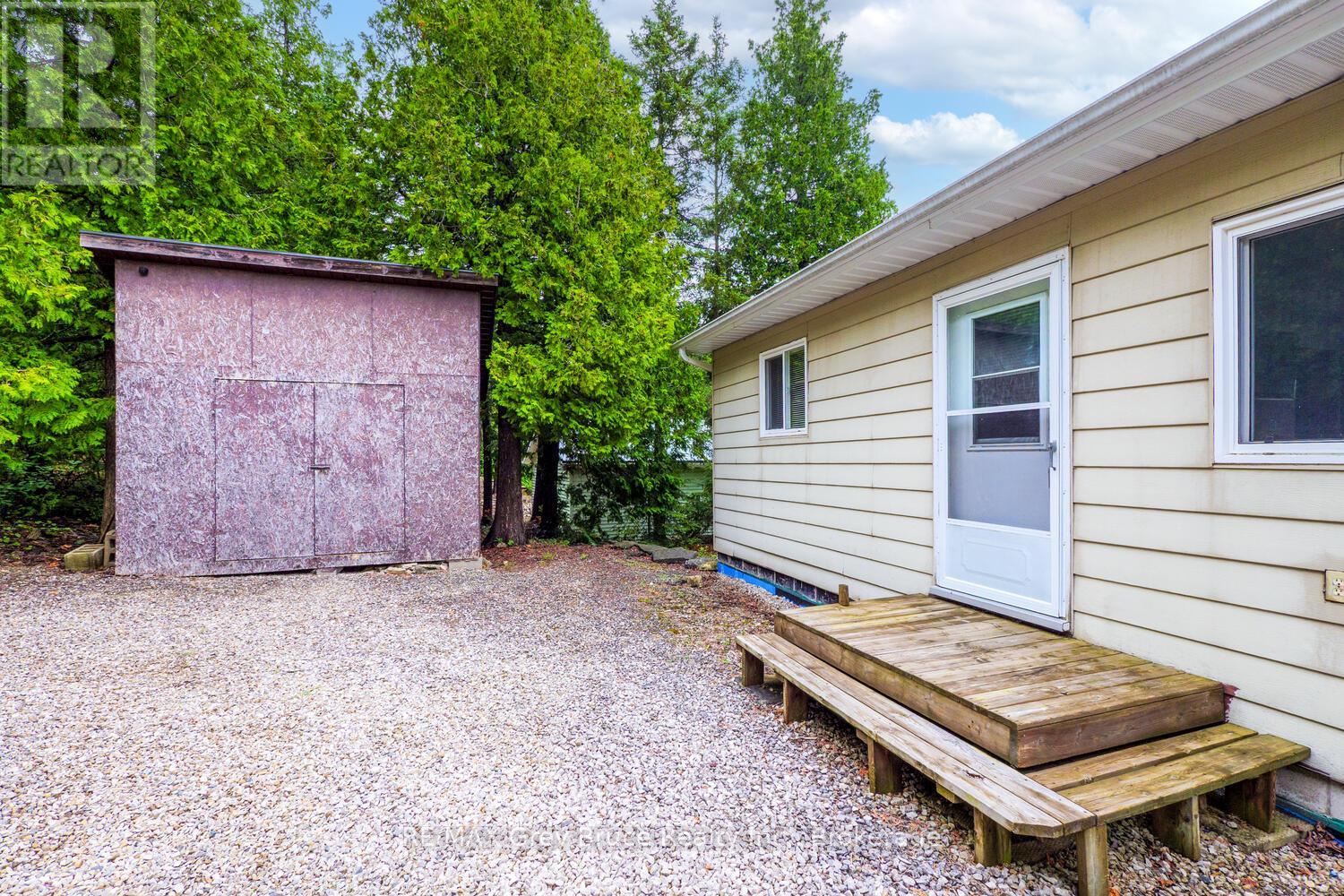 68 Tamarac Road, Northern Bruce Peninsula, Ontario  N0H 2M0 - Photo 31 - X13246252