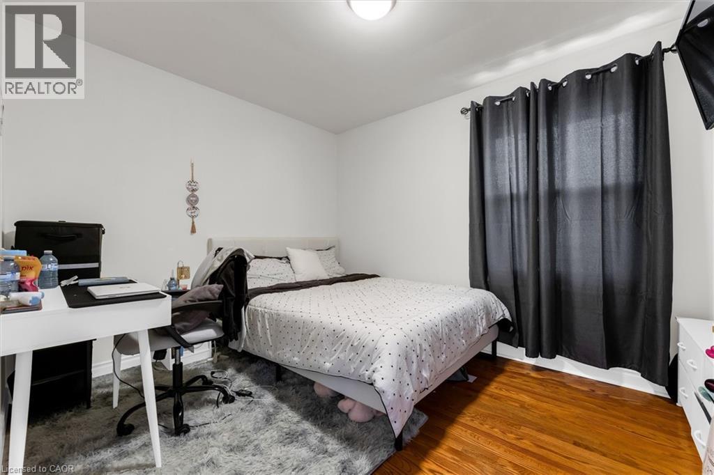 406 East 43rd Street, Hamilton, Ontario  L8T 3E3 - Photo 16 - 40836962