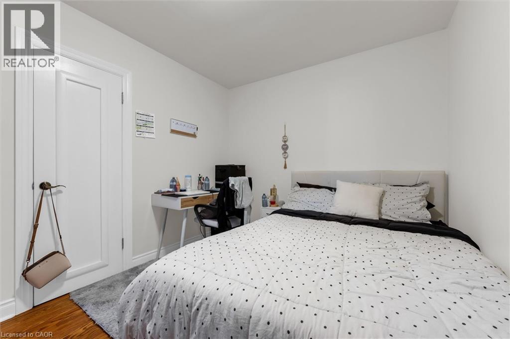 406 East 43rd Street, Hamilton, Ontario  L8T 3E3 - Photo 17 - 40836962