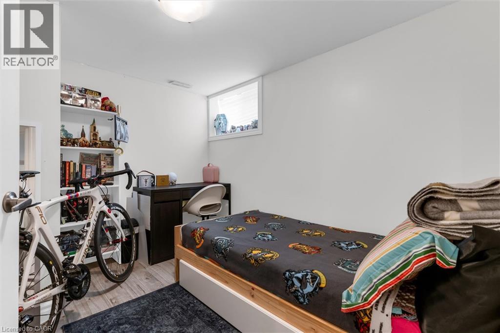406 East 43rd Street, Hamilton, Ontario  L8T 3E3 - Photo 22 - 40836962