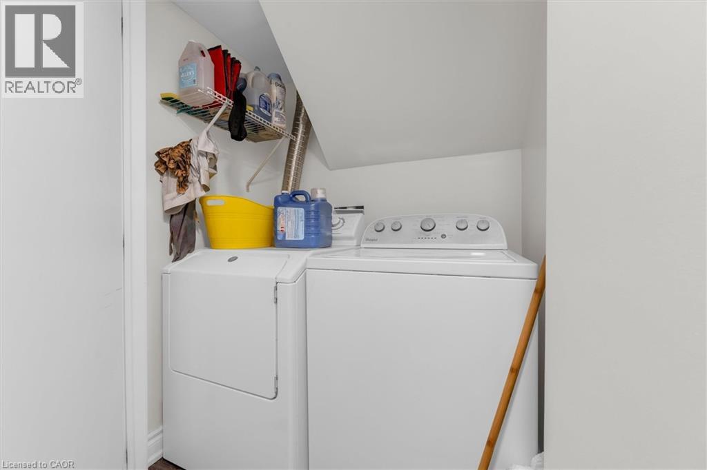 406 East 43rd Street, Hamilton, Ontario  L8T 3E3 - Photo 24 - 40836962