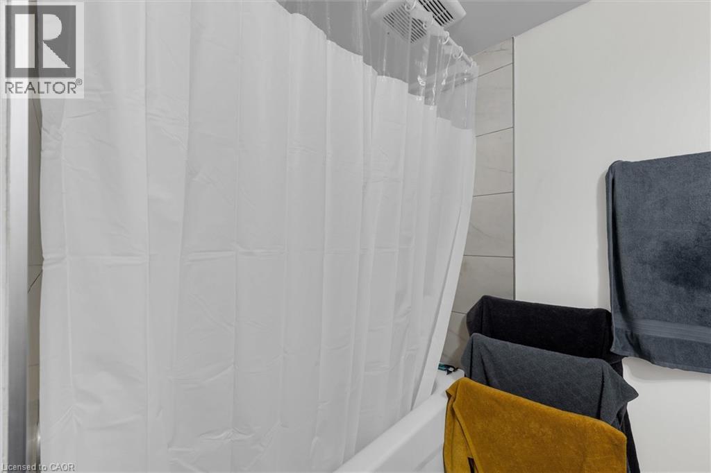 406 East 43rd Street, Hamilton, Ontario  L8T 3E3 - Photo 26 - 40836962