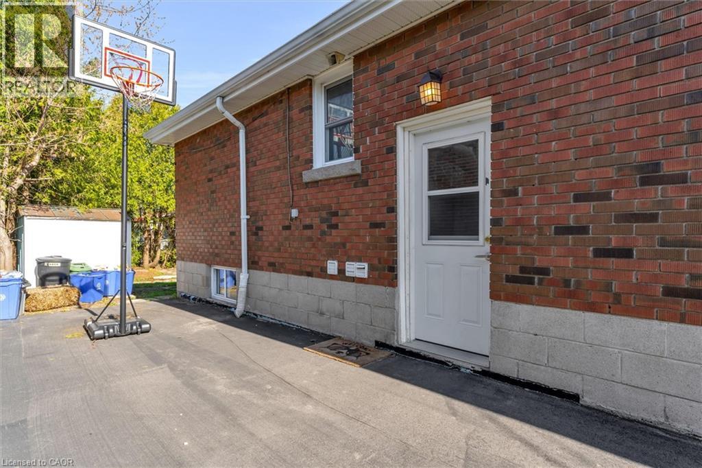 406 East 43rd Street, Hamilton, Ontario  L8T 3E3 - Photo 34 - 40836962