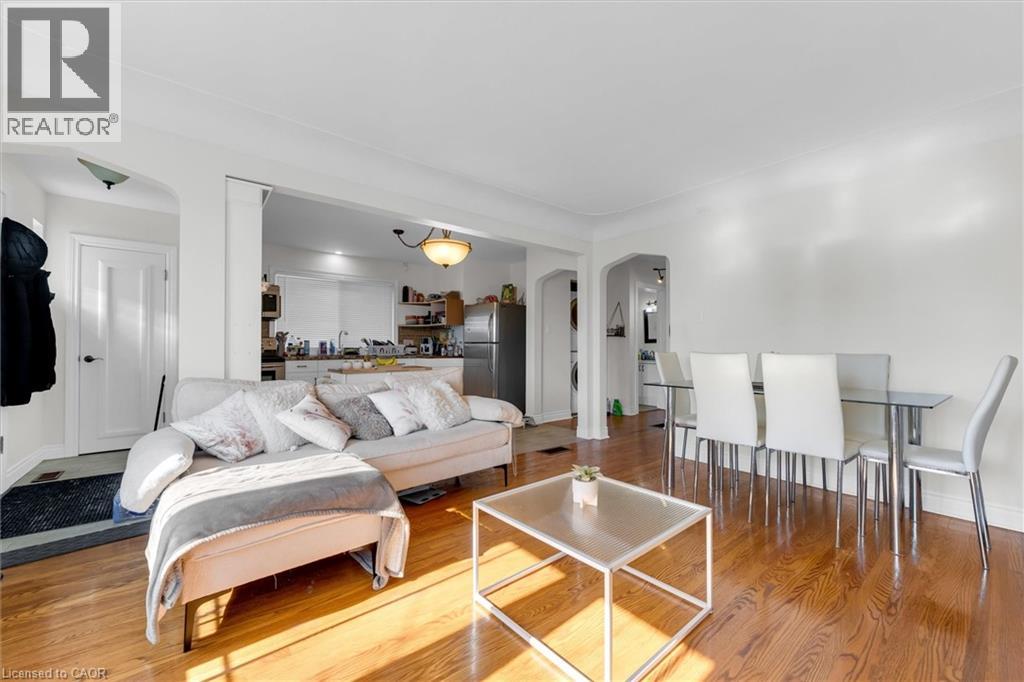 406 East 43rd Street, Hamilton, Ontario  L8T 3E3 - Photo 6 - 40836962