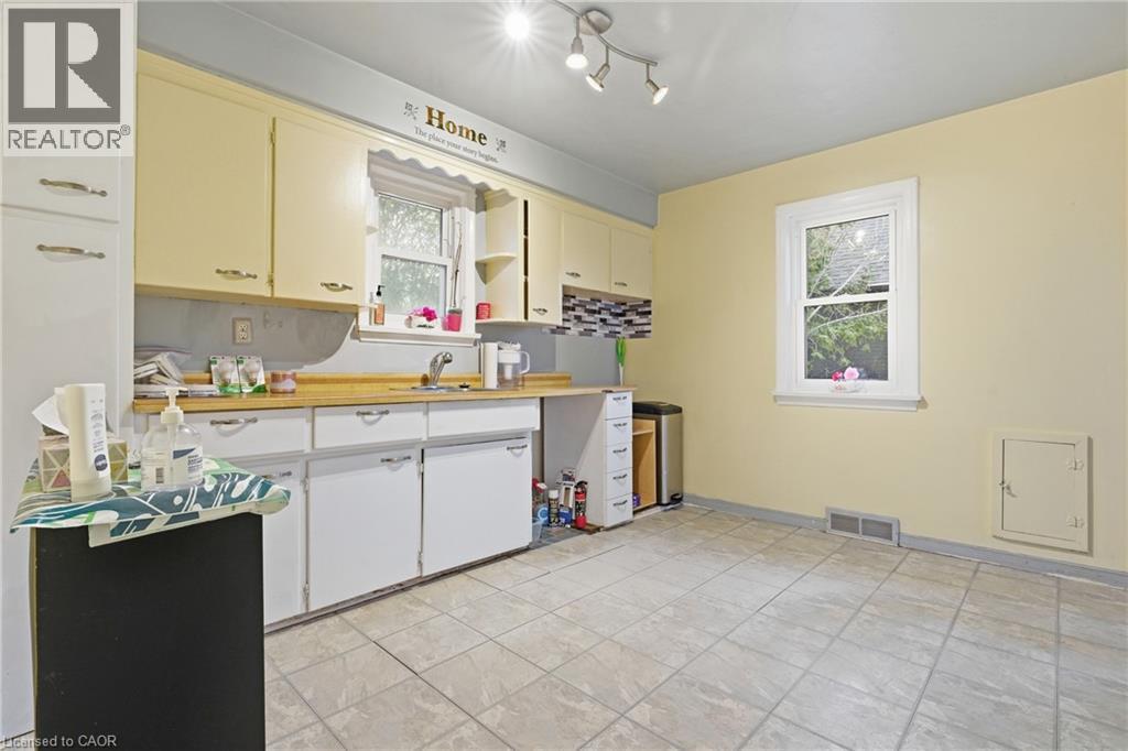 549 Weber Street E, Kitchener, Ontario  N2H 1E9 - Photo 10 - 40836917