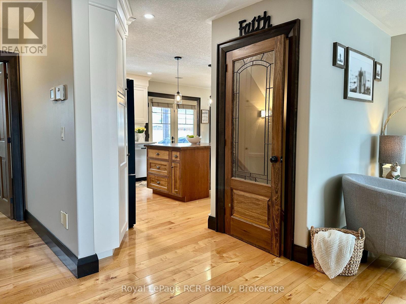 241 4th Street Crescent, Hanover, Ontario  N4N 3S9 - Photo 14 - X13246388