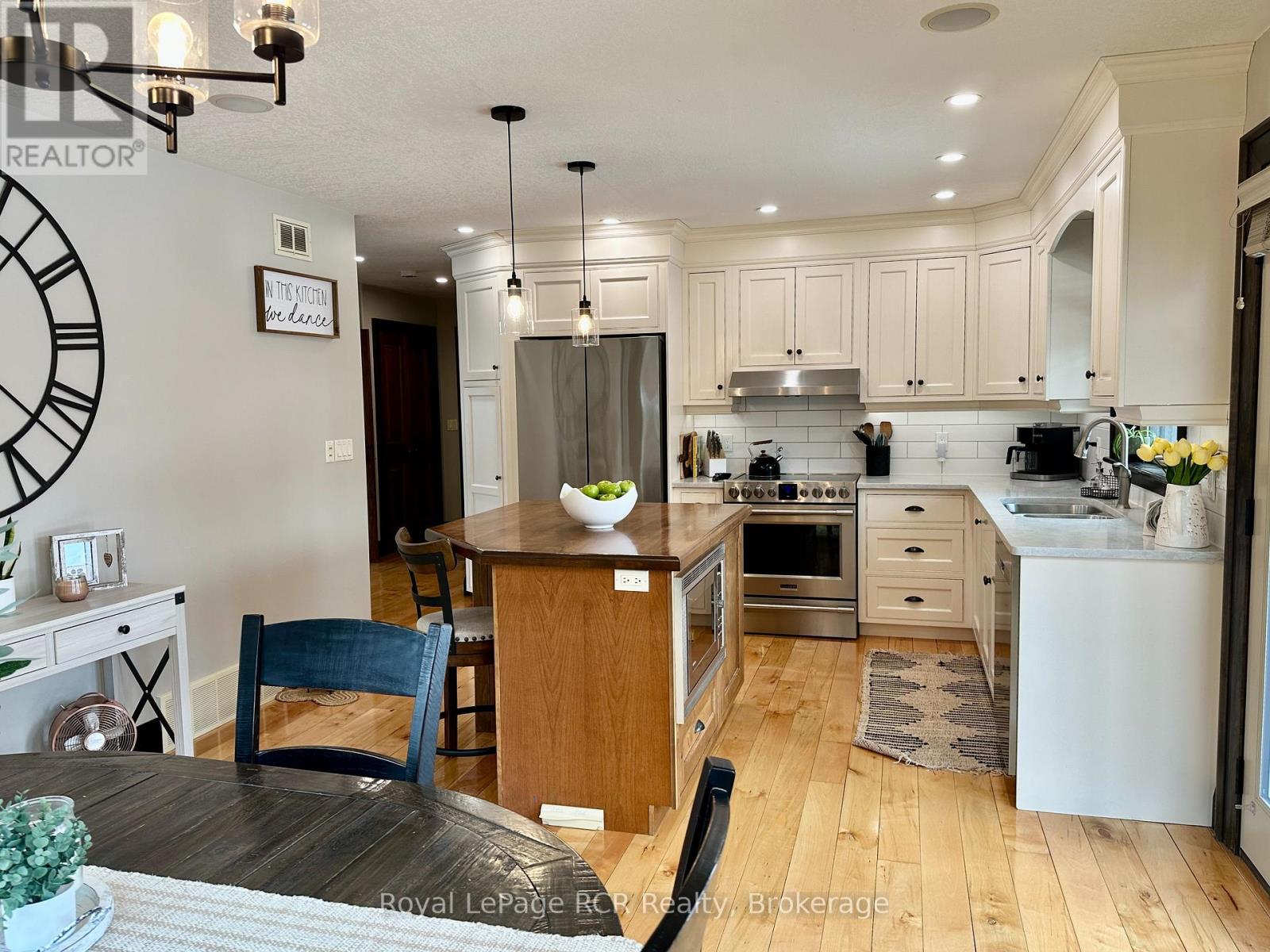 241 4th Street Crescent, Hanover, Ontario  N4N 3S9 - Photo 23 - X13246388