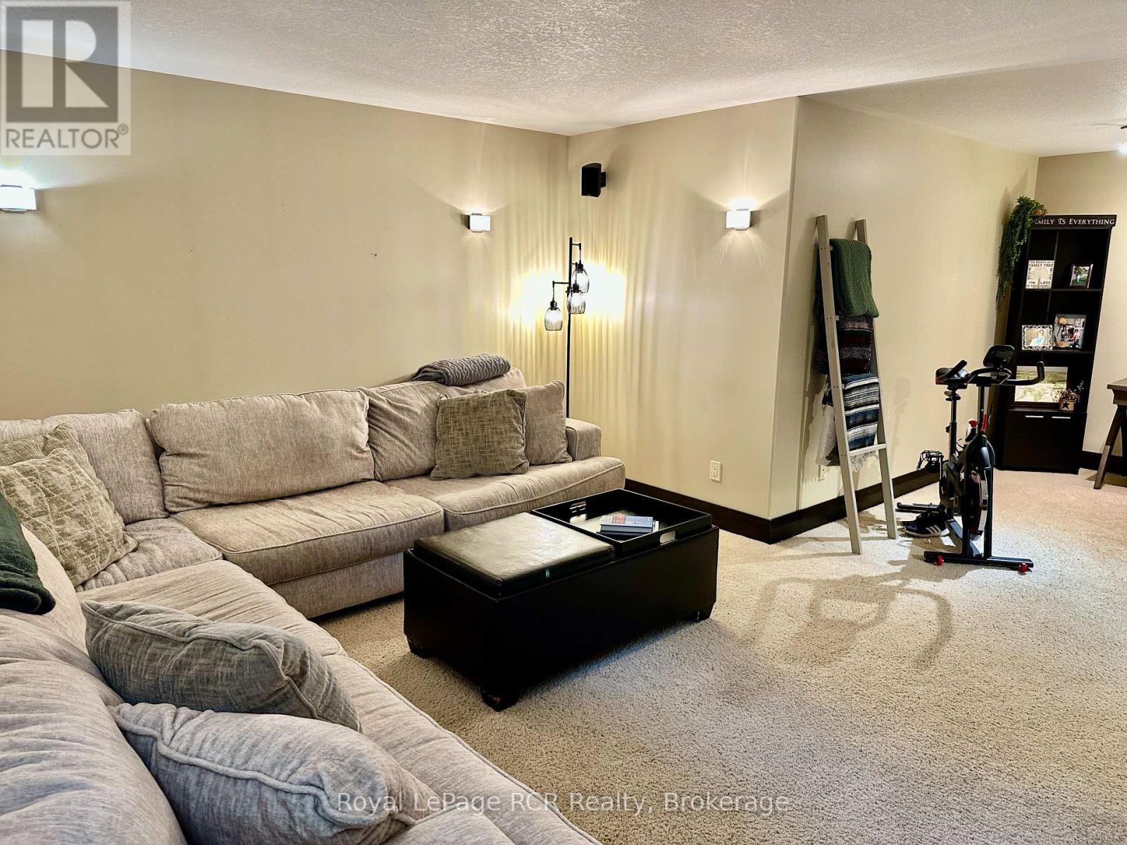 241 4th Street Crescent, Hanover, Ontario  N4N 3S9 - Photo 39 - X13246388