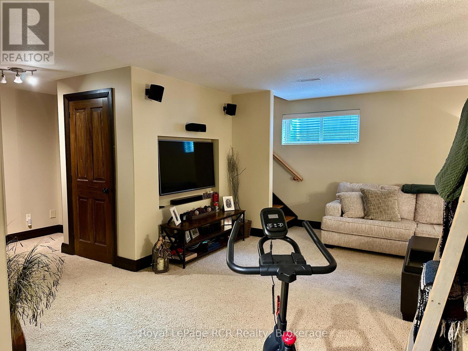 241 4th Street Crescent, Hanover, Ontario  N4N 3S9 - Photo 42 - X13246388