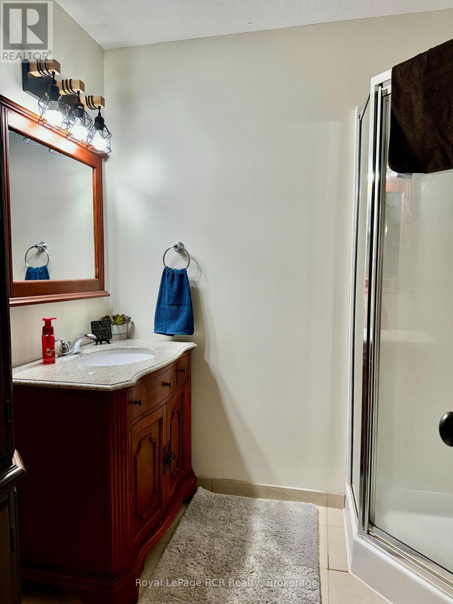 241 4th Street Crescent, Hanover, Ontario  N4N 3S9 - Photo 45 - X13246388