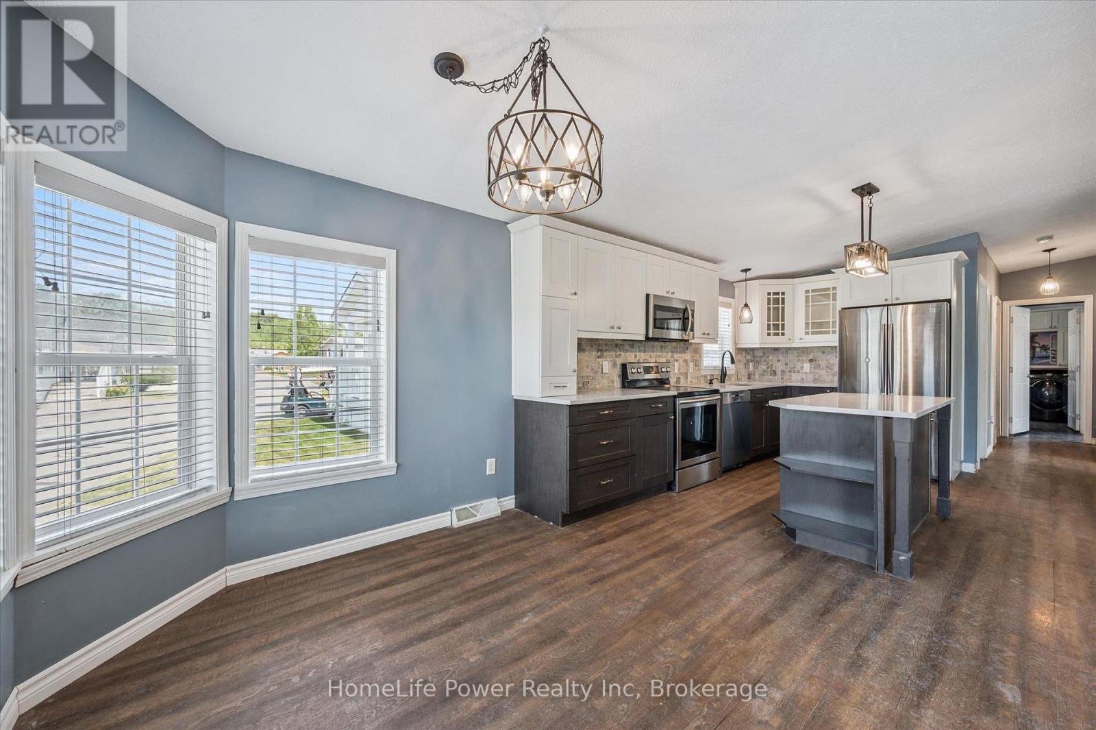 20 Elm Street, Puslinch, Ontario  N0B 2J0 - Photo 15 - X13246488
