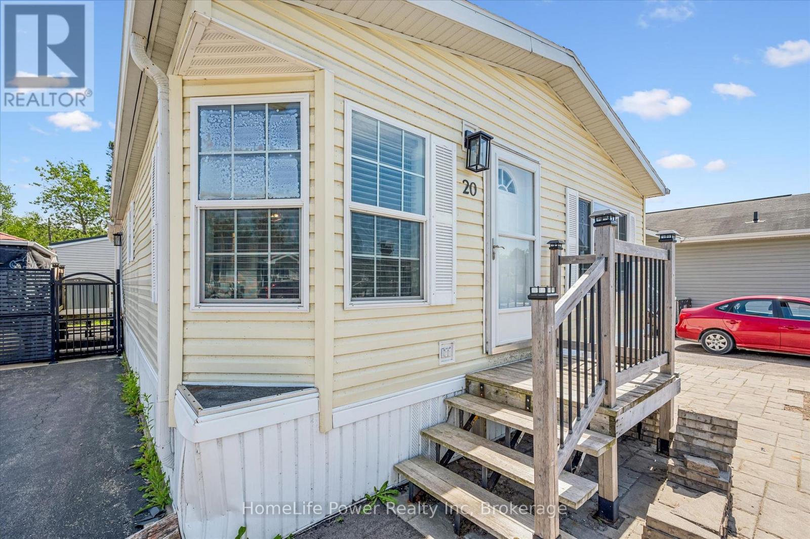 20 Elm Street, Puslinch, Ontario  N0B 2J0 - Photo 4 - X13246488