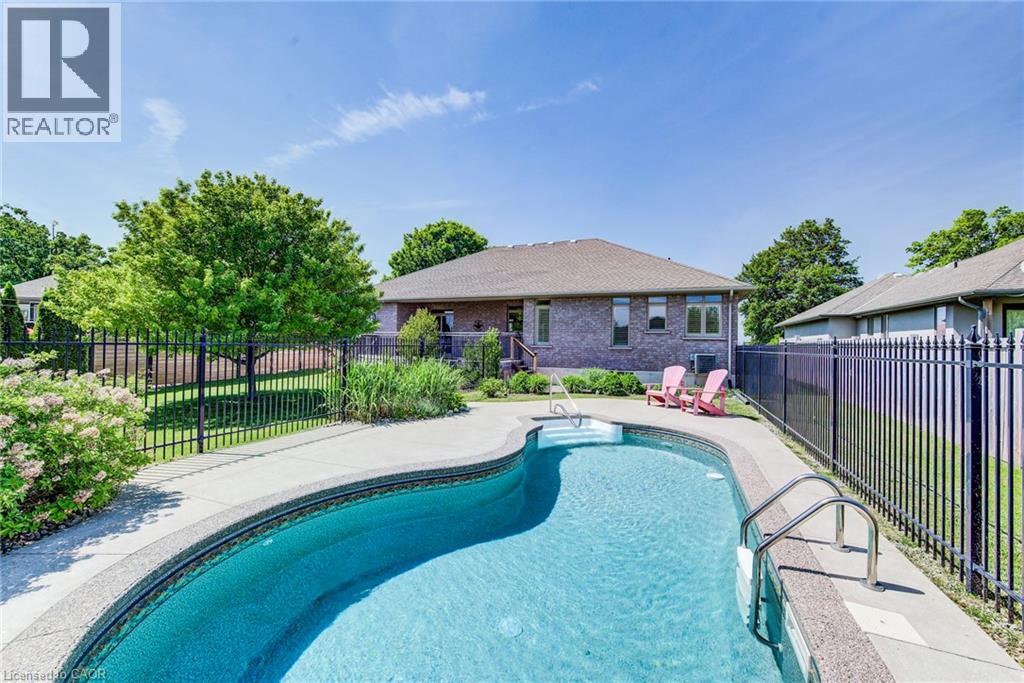 355 Woodstock Street S, Tavistock, Ontario  N0B 2R0 - Photo 2 - 40833529