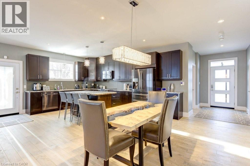 30 Lakeshore Road, Wasaga Beach, Ontario  L9Z 2Y3 - Photo 17 - 40835491